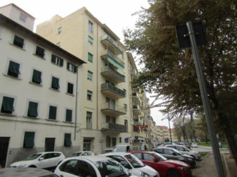 casa piazza Mazzini, 38 LIVORNO